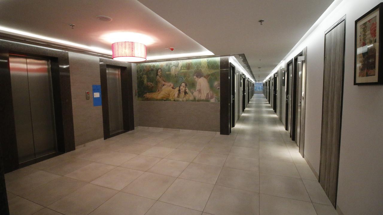 7 Apple Hotel, Вадодара Екстер'єр фото